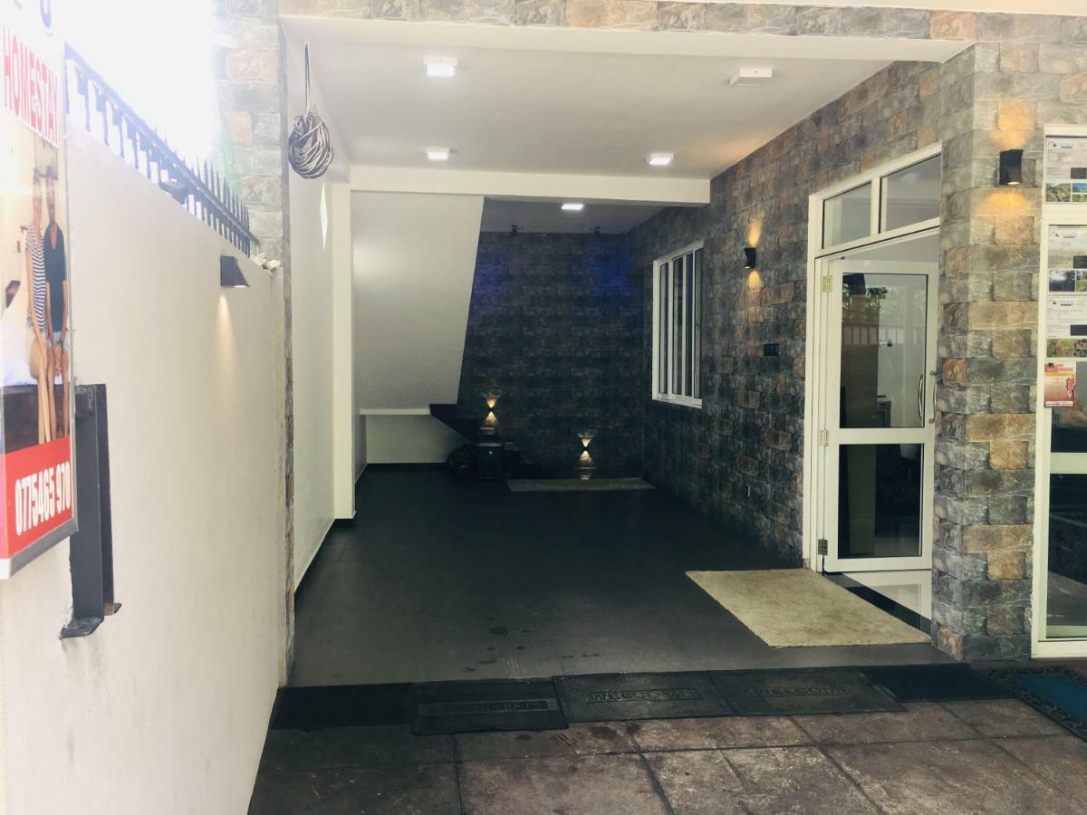 Jenushi Homestay كاندي المظهر الخارجي الصورة