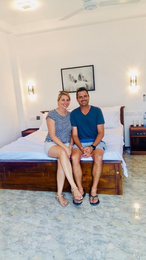 Jenushi Homestay كاندي المظهر الخارجي الصورة
